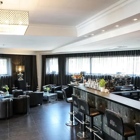 Hotell Rheinblick 4*