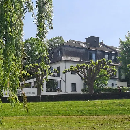 Rheinblick 4*