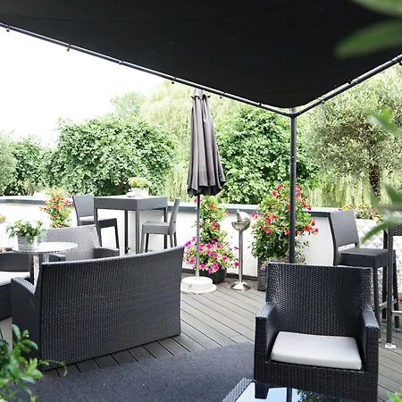 فندق Rheinblick 4*