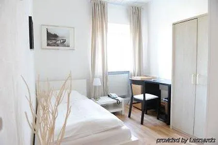 Hotel Rheinblick Cologne
