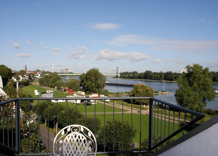 Szálloda Rheinblick 4*